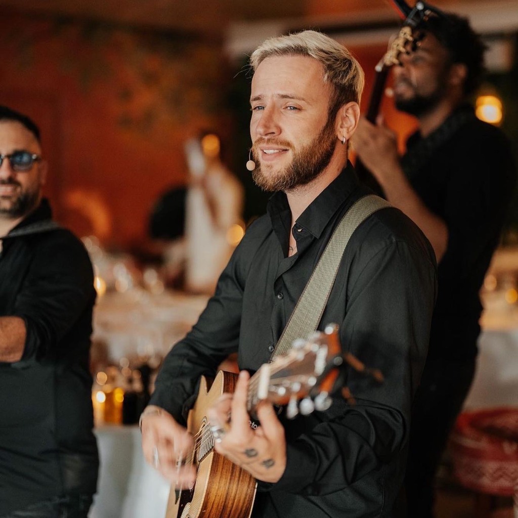Cocktail, Rose Music